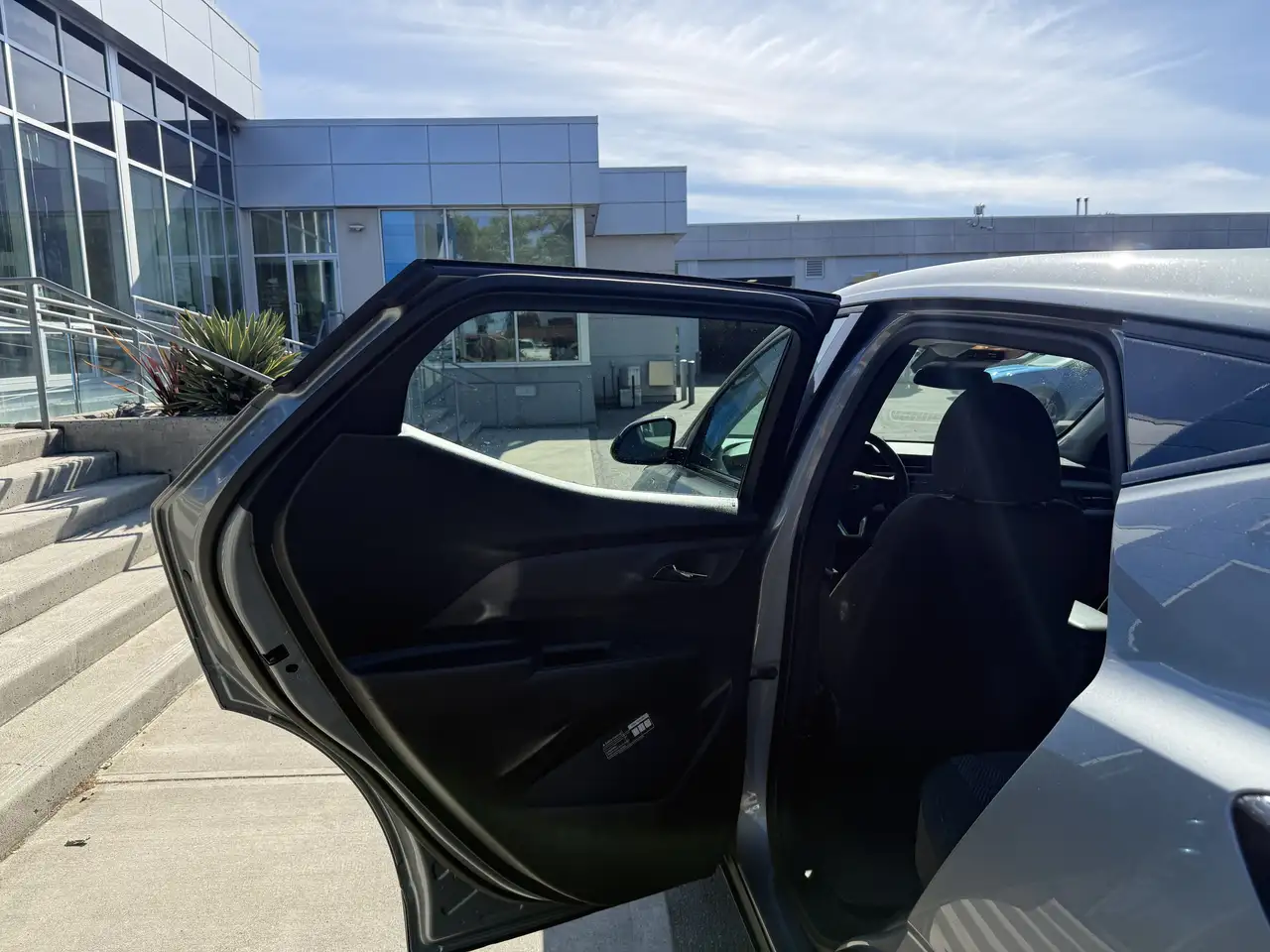 Chevrolet Bolt photo Chevrolet Bolt