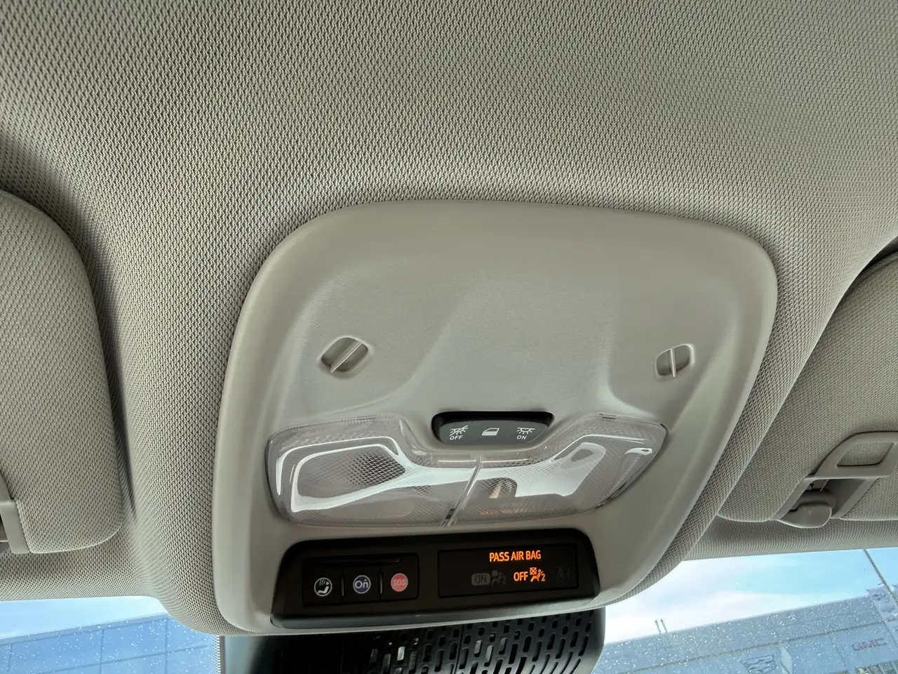 Chevrolet Bolt photo Chevrolet Bolt