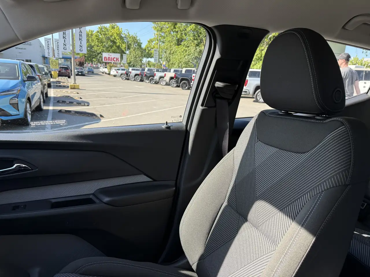 Chevrolet Bolt photo Chevrolet Bolt