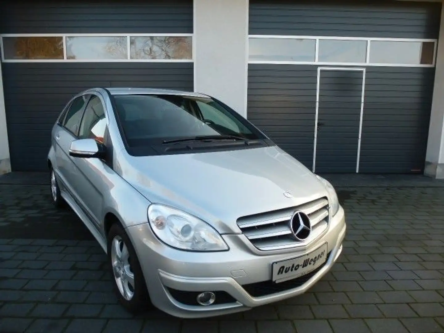Mercedes-Benz B 200 B -Klasse B 200 Klima SHZ Bluetooth abnehmb.AZV Argent - 1