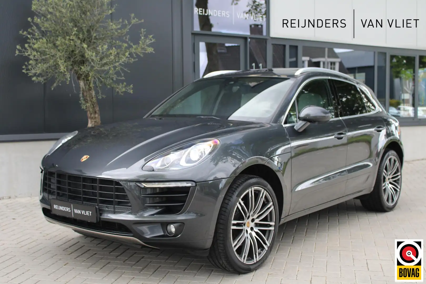 Porsche Macan 2.0 | Pan.Dak | Alu pakket | 21" Turbo LM | Bose | Gris - 1