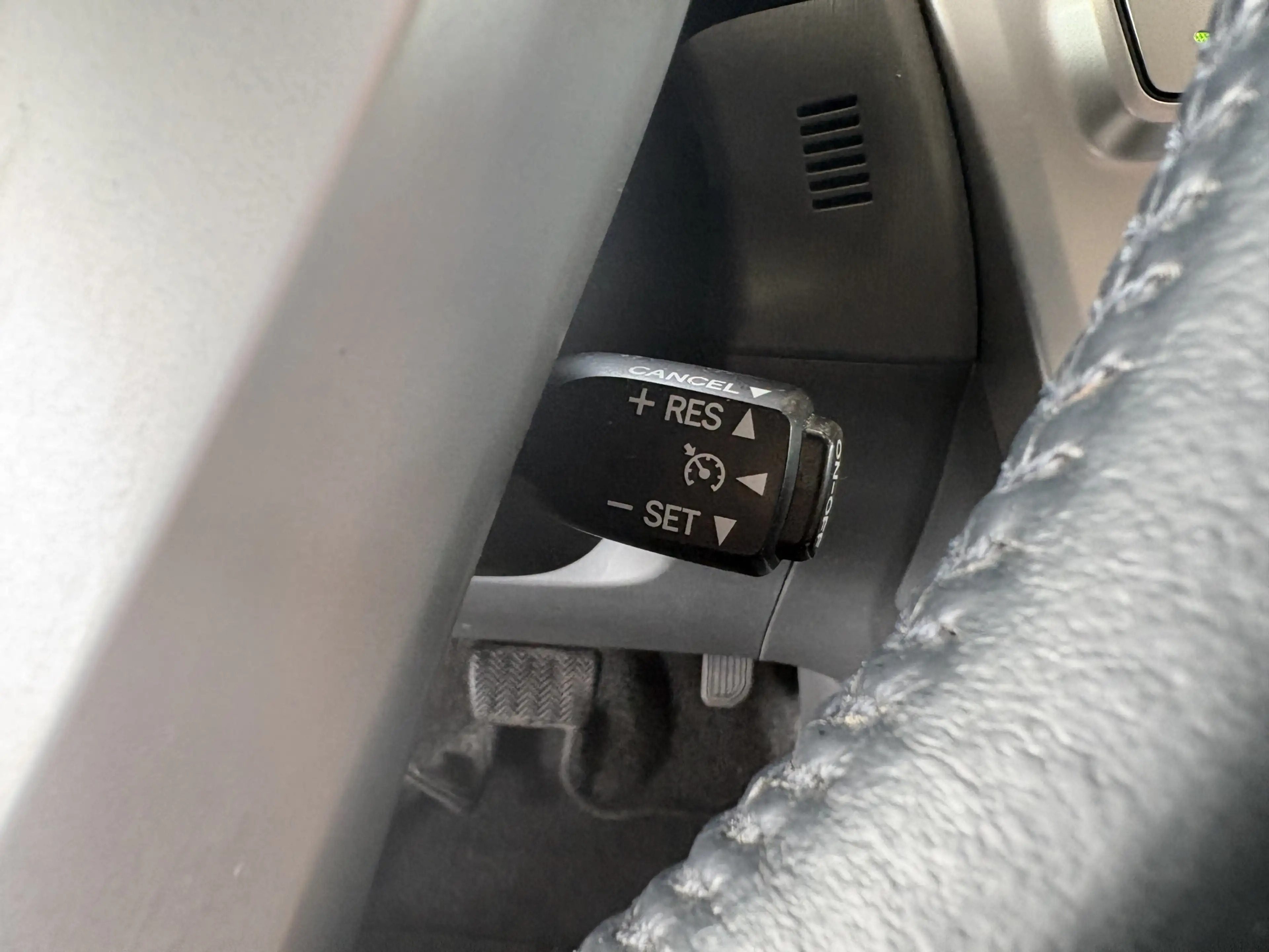 Toyota Prius+ Prius Wagon 1.8 Hybrid Aspiration 96g PANORAMADAK/ — photo 8