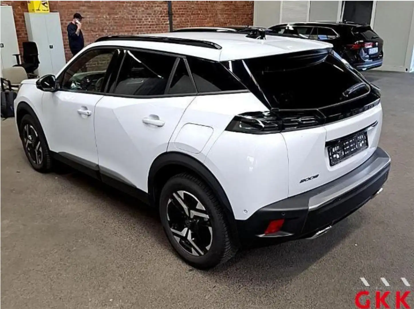 Peugeot 2008 Allure PureTech 130 EAT8*Navi*360°Kam*Shz* Wit - 2