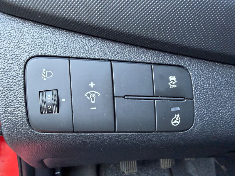 Hyundai i10 Trend 8-Fach Sitzheizung Lenkradheiz. 2.Hand — photo 12