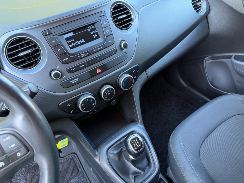 Hyundai i10 Trend 8-Fach Sitzheizung Lenkradheiz. 2.Hand — photo 14
