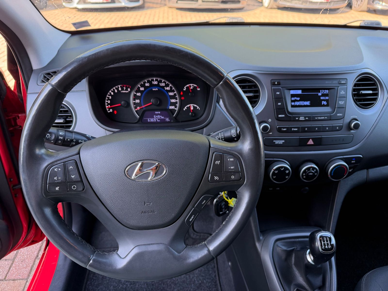 Hyundai i10 Trend 8-Fach Sitzheizung Lenkradheiz. 2.Hand — photo 13