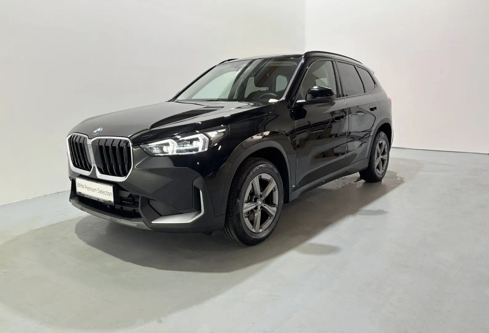 BMW X1 xDrive20d Schwarz - 1