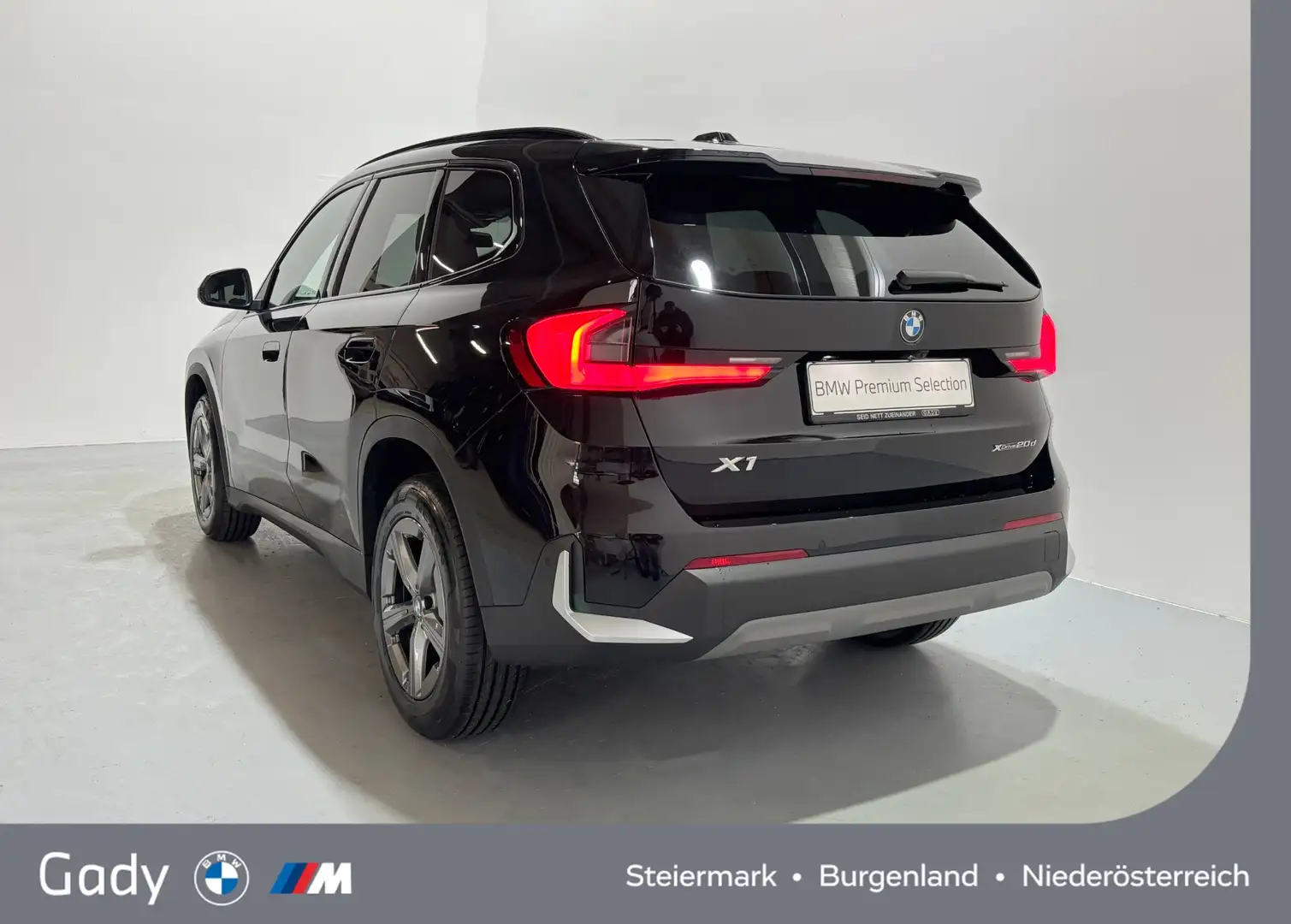 BMW X1 xDrive20d Schwarz - 2