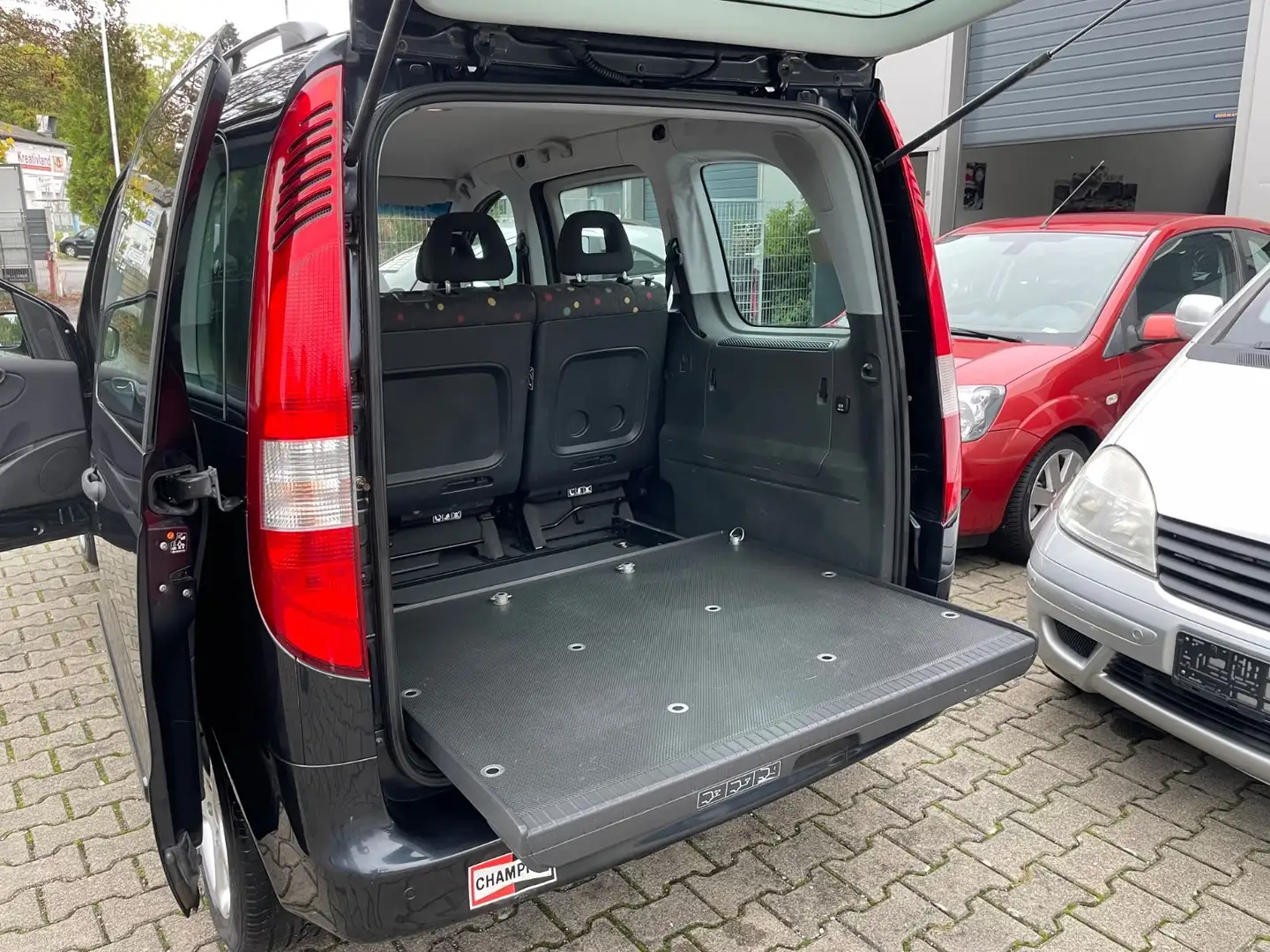 Mercedes-Benz Vaneo Compact Van 1.6, Neuzstd KINDERS AUTOMATIK Schwarz - 2