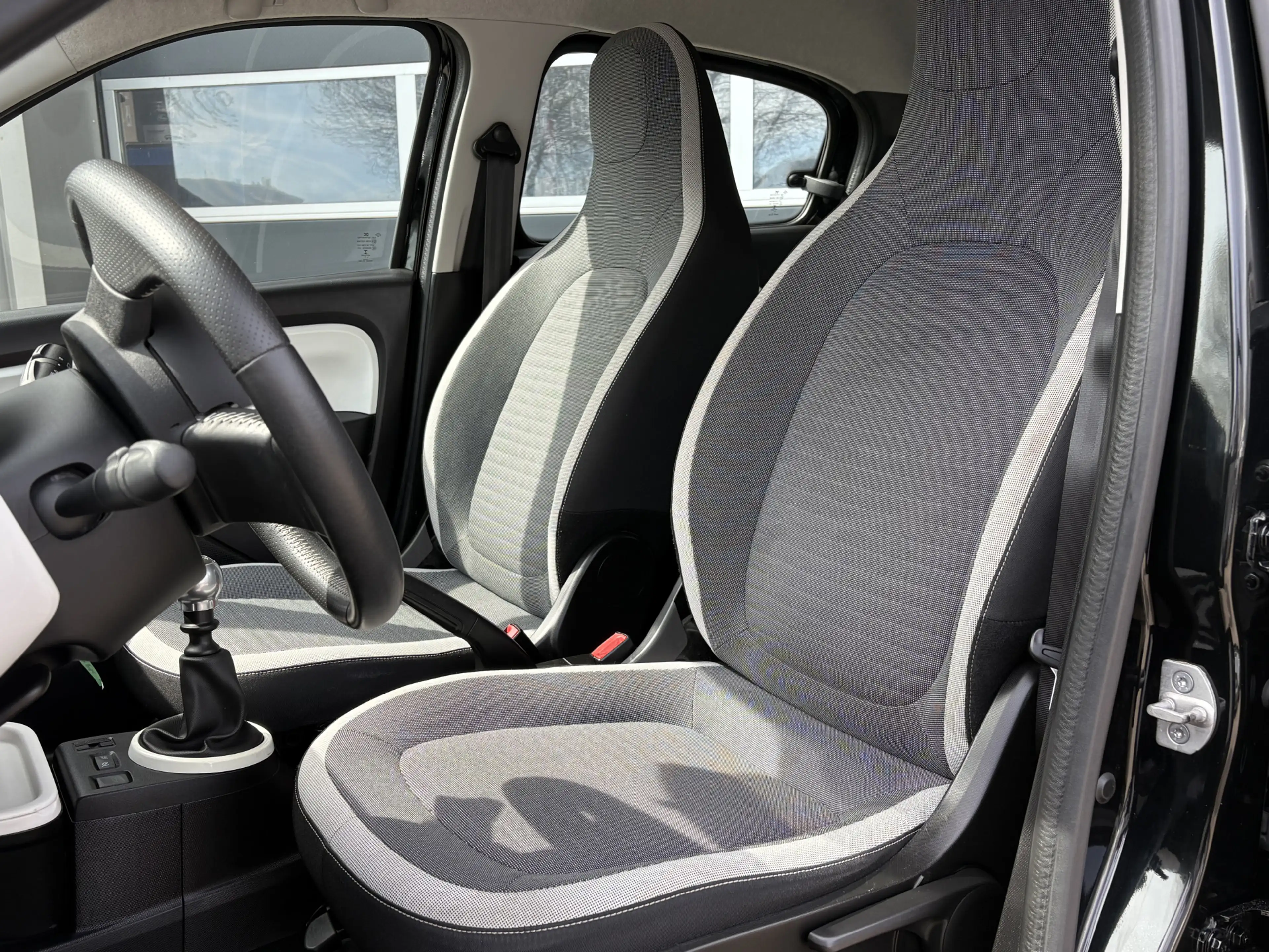 Renault Twingo 0.9 TCe Intens 90 pk | Airco | Cruise Control | PD — photo 9