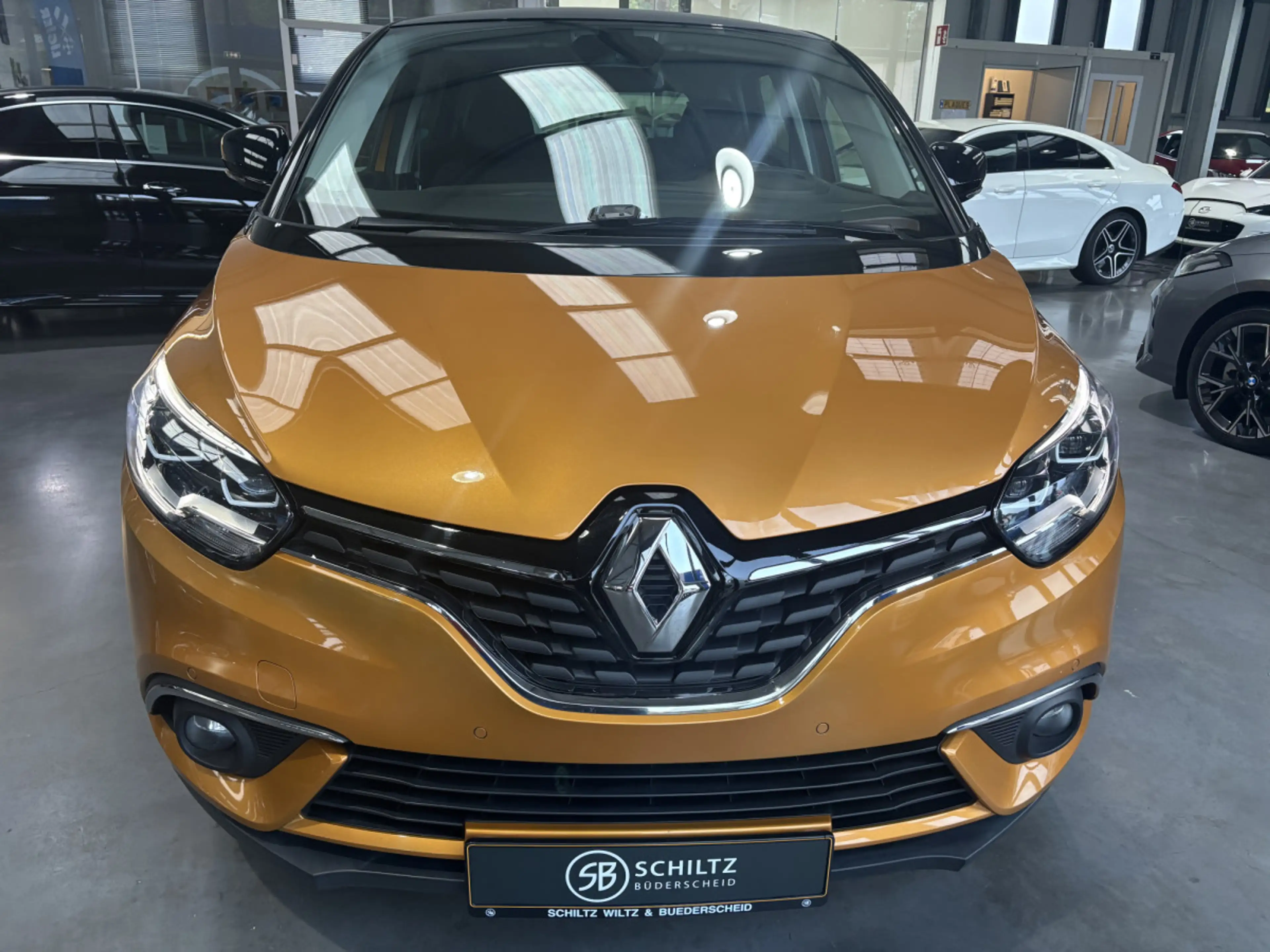 Renault Scenic 1.7 dCi INTENS — photo 7