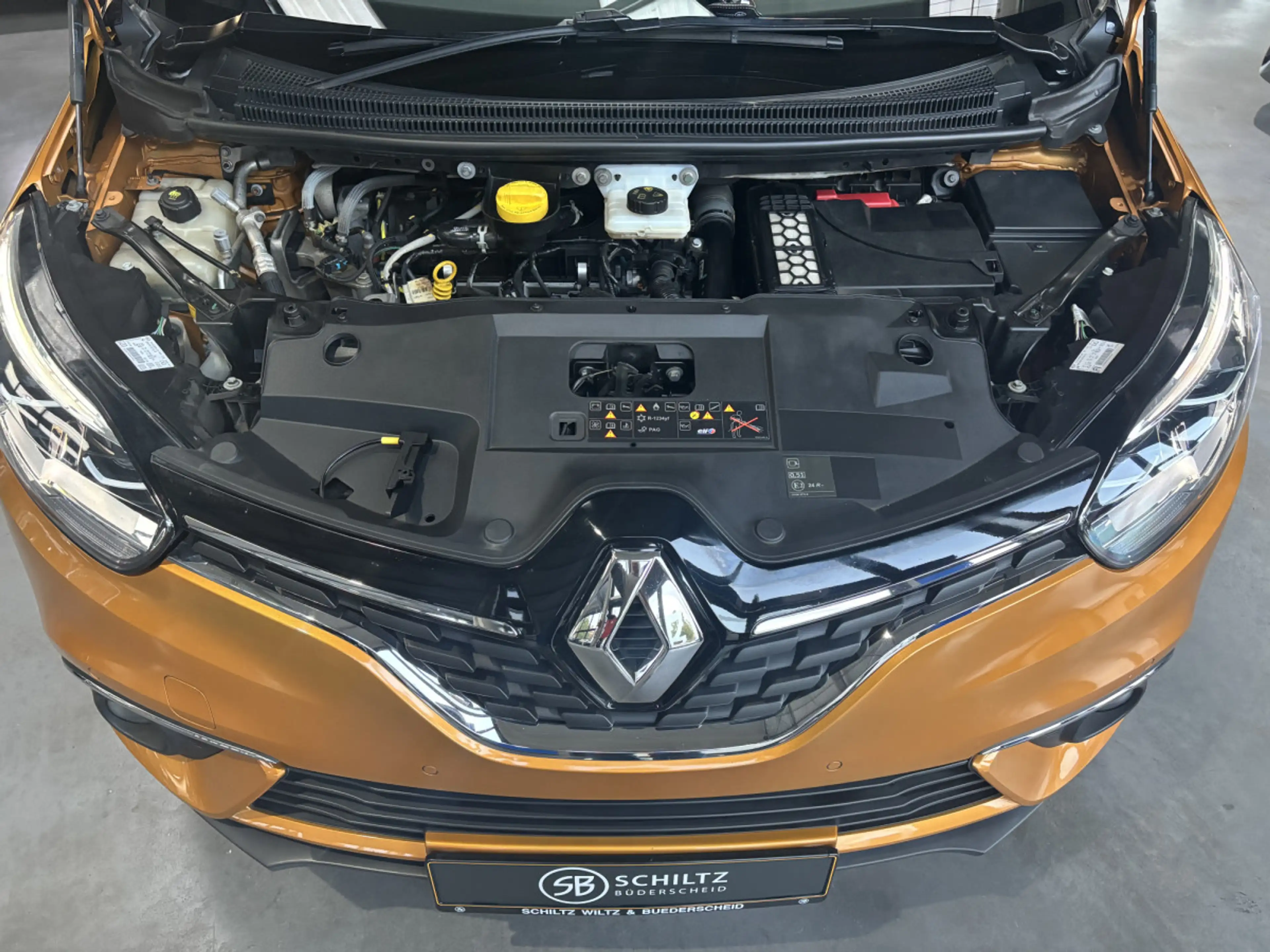 Renault Scenic 1.7 dCi INTENS — photo 9