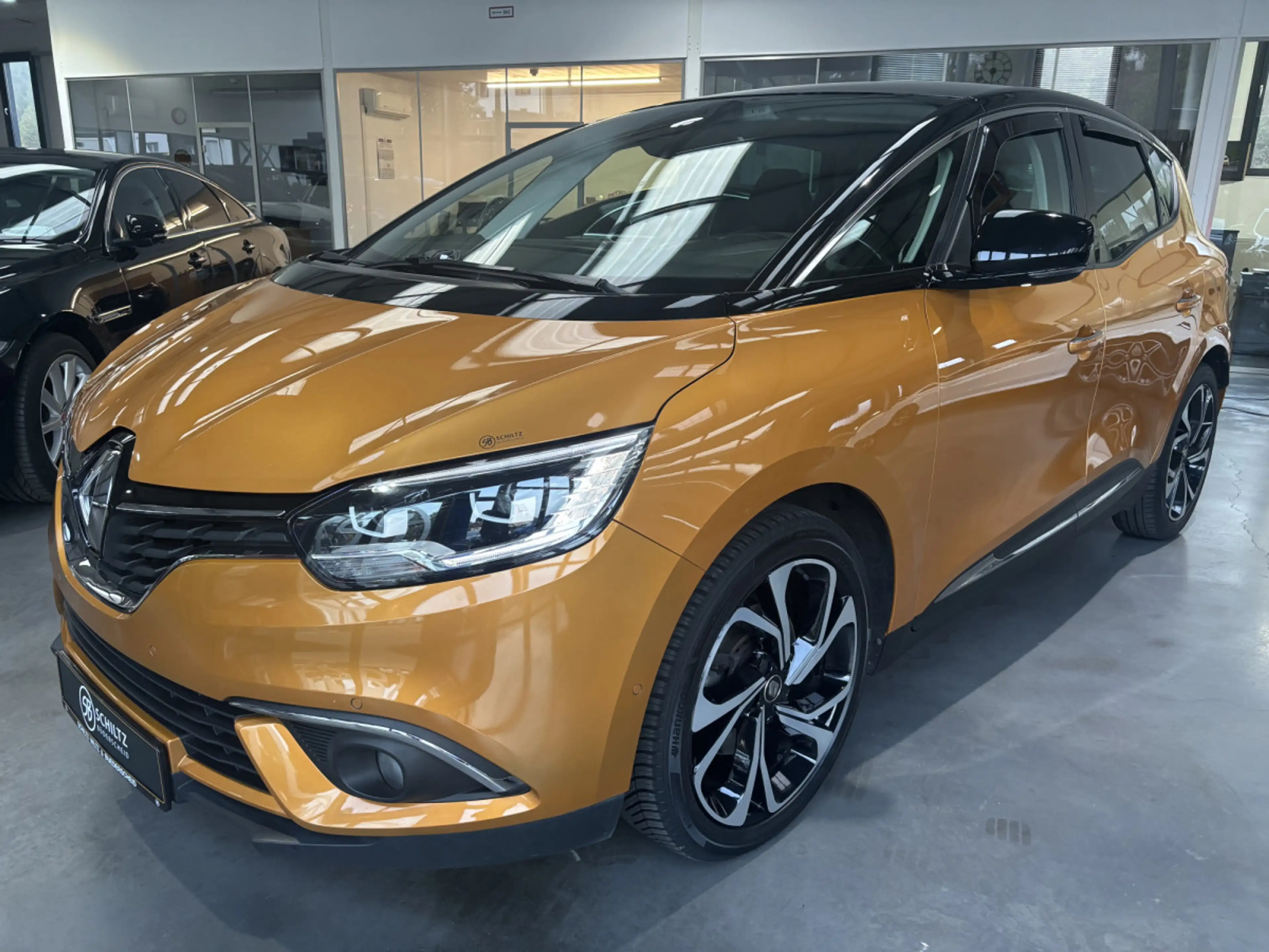 Renault Scenic 1.7 dCi INTENS — photo 6