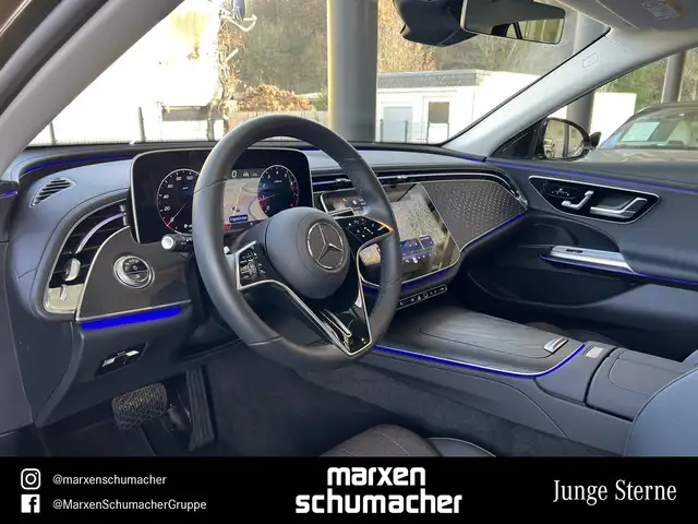 Mercedes-Benz E-Class view 8