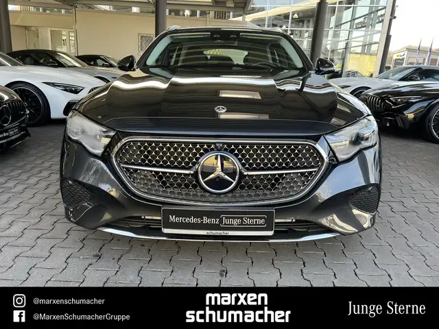 Mercedes-Benz E-Class view 2