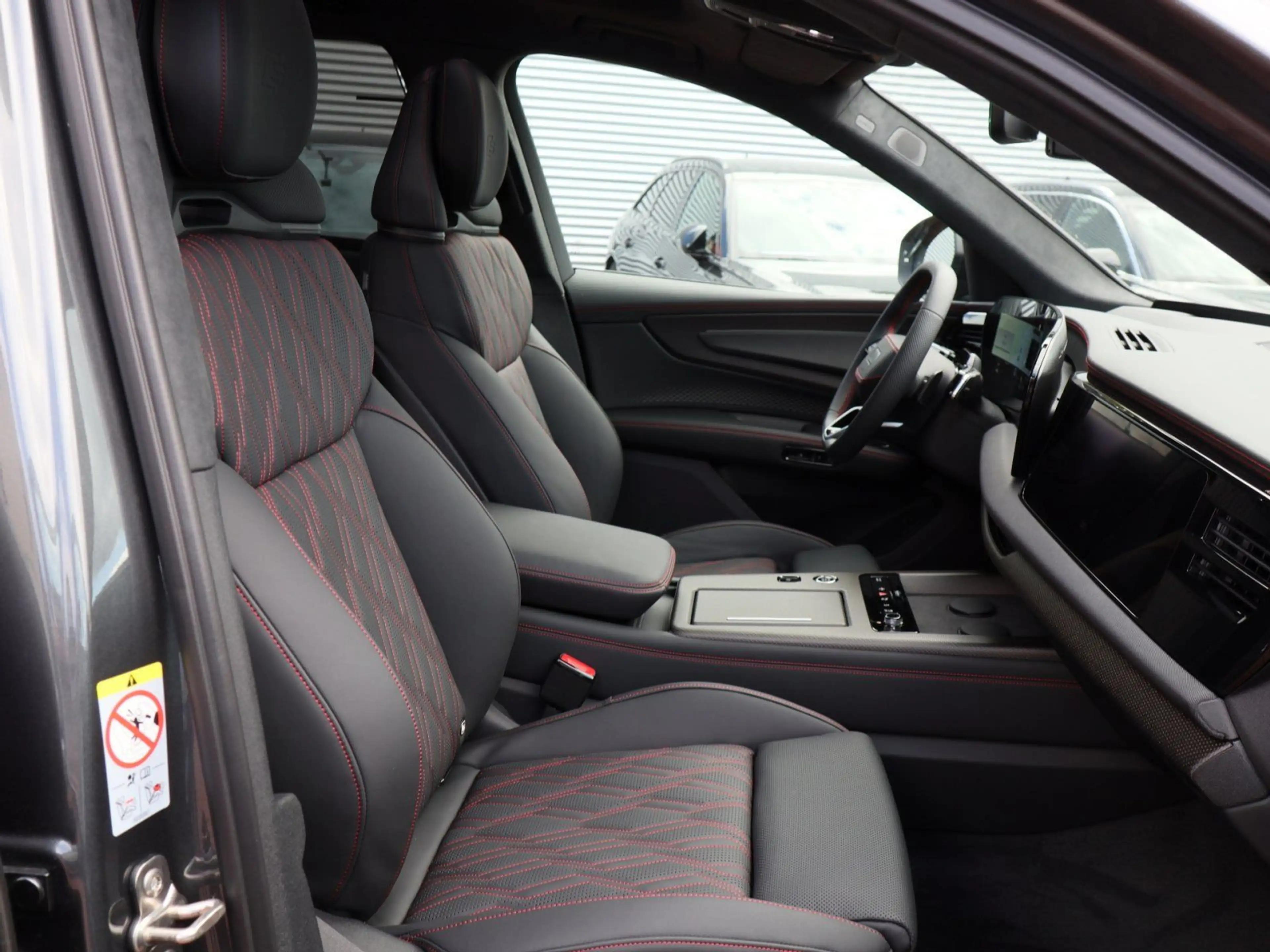 Audi Q7 S-Line TDI quattro 220 kW tiptronic AHK PANO — photo 7