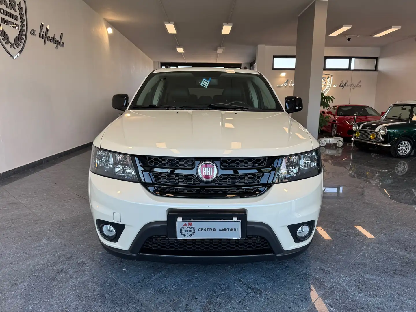 Fiat Freemont 2.0 mjt Awd Lounge 4x4 170cv auto Black Code Full Blanc - 2