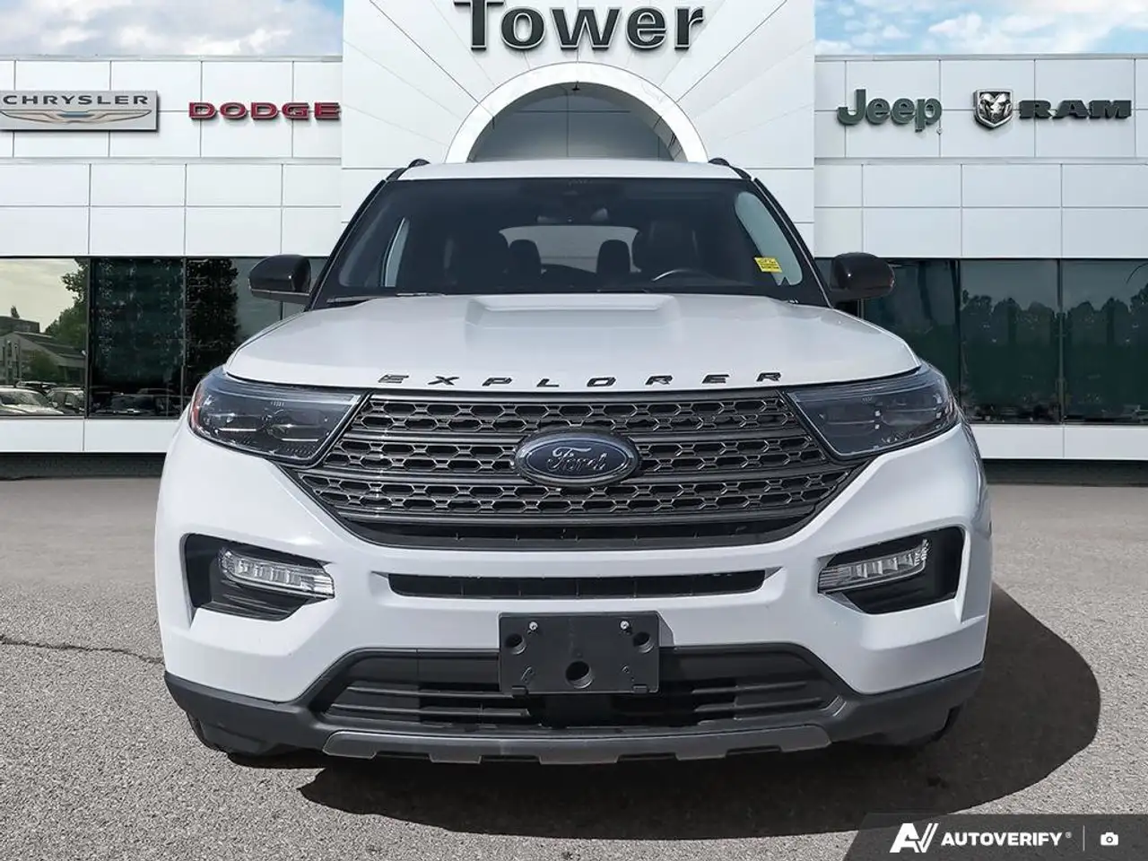 Ford Explorer снимка Ford Explorer