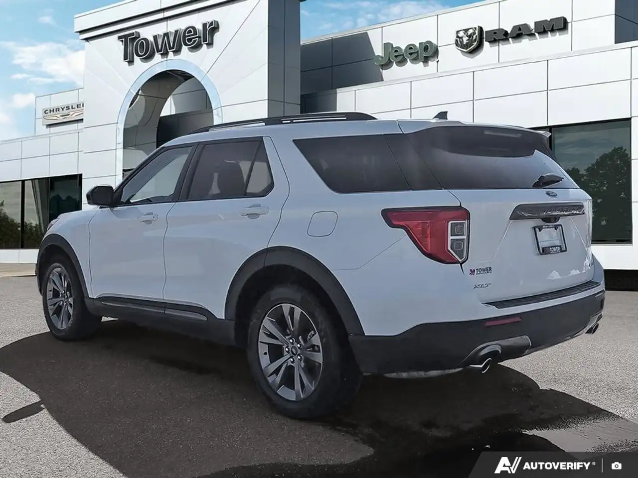 Ford Explorer снимка Ford Explorer