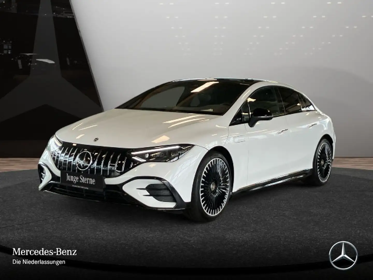 Mercedes-Benz EQE 43 AMG 4M Fahrass Airmat Pano Burmester Distr+ Weiß - 2
