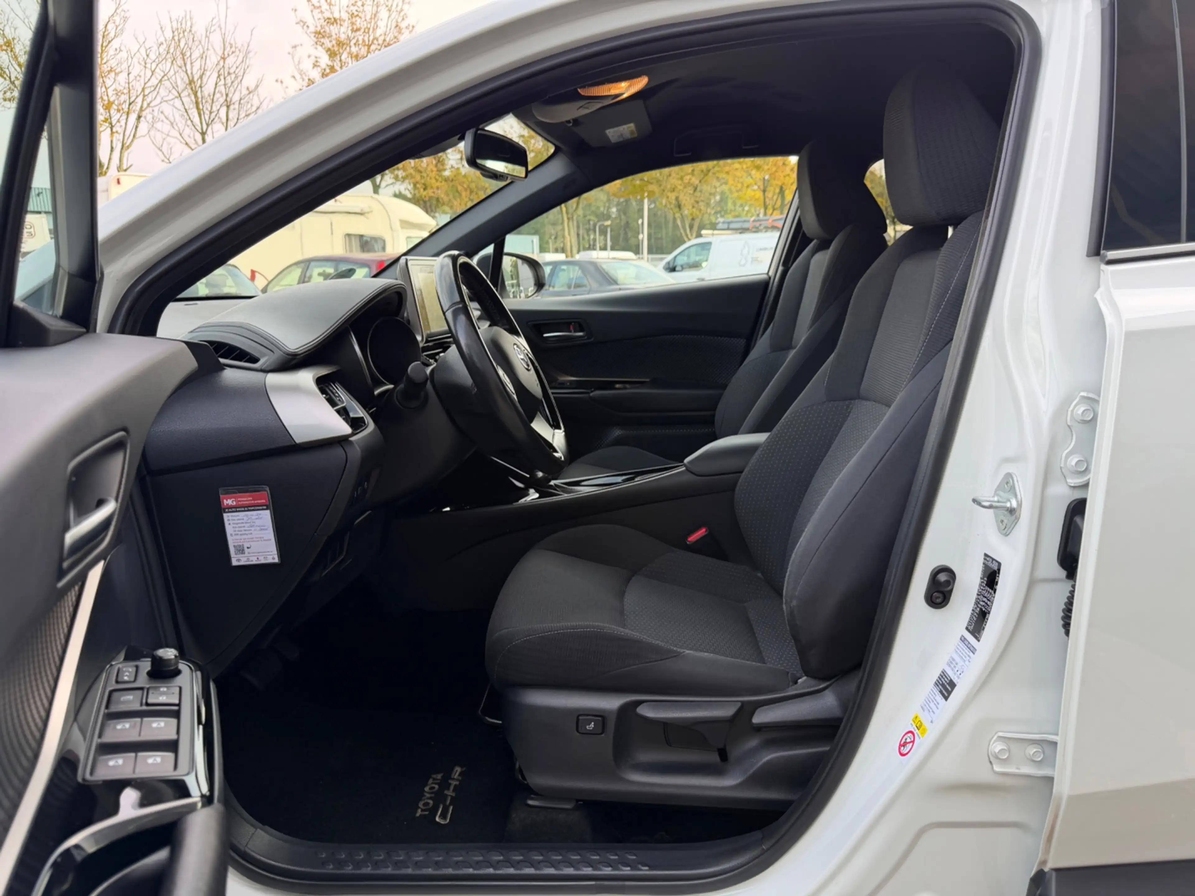 Toyota C-HR 1.8 Hybrid Style, NAP, Camera, JBL, KeyLess, Trekh — photo 4