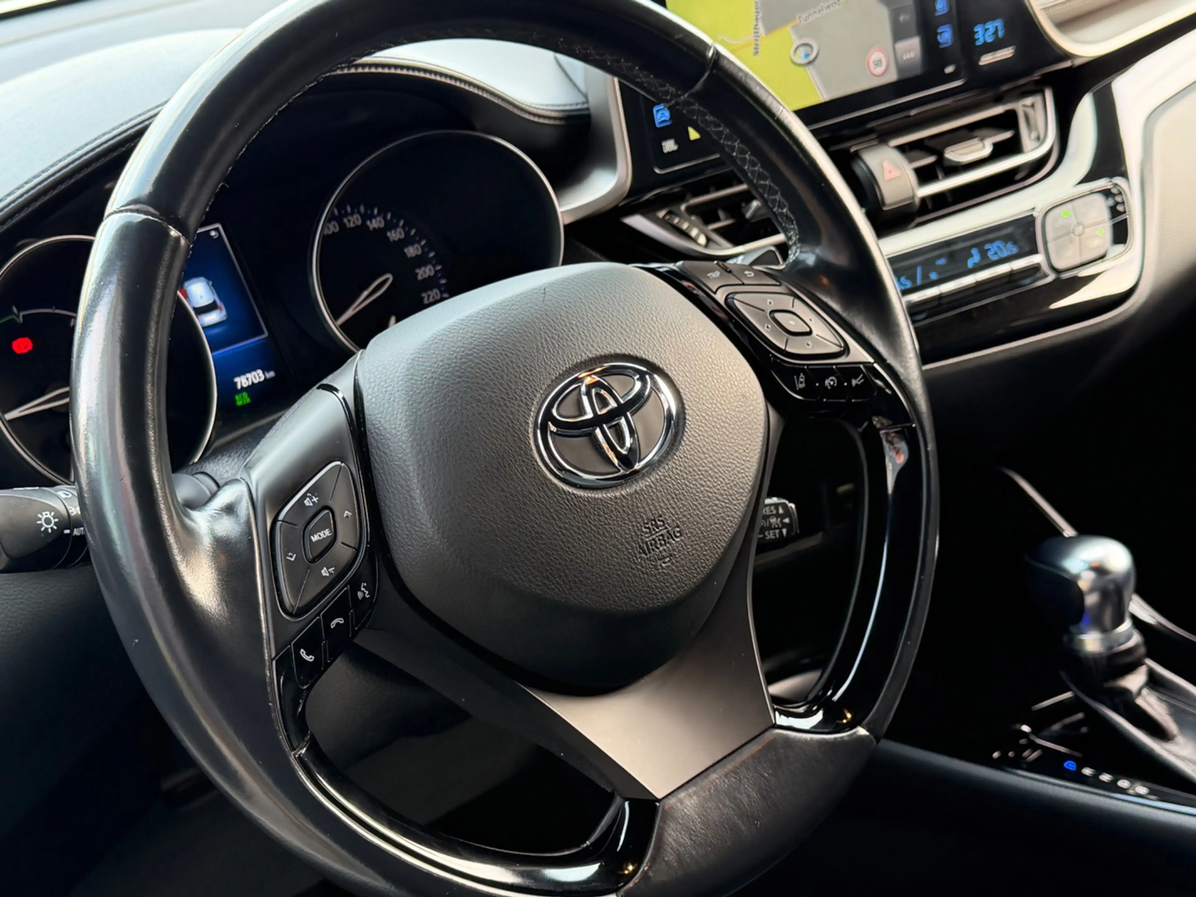 Toyota C-HR 1.8 Hybrid Style, NAP, Camera, JBL, KeyLess, Trekh — photo 8