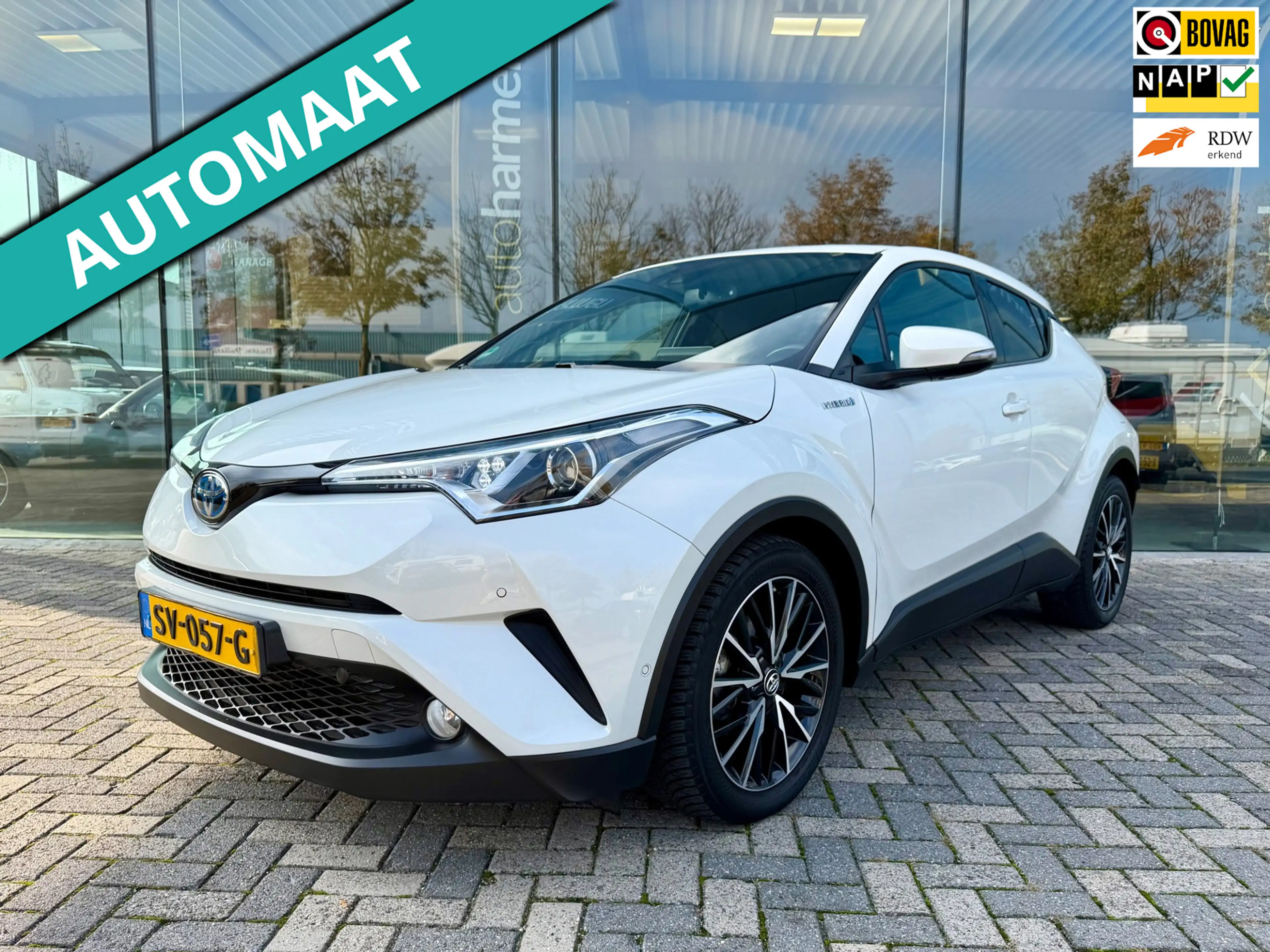 Toyota C-HR 1.8 Hybrid Style, NAP, Camera, JBL, KeyLess, Trekh