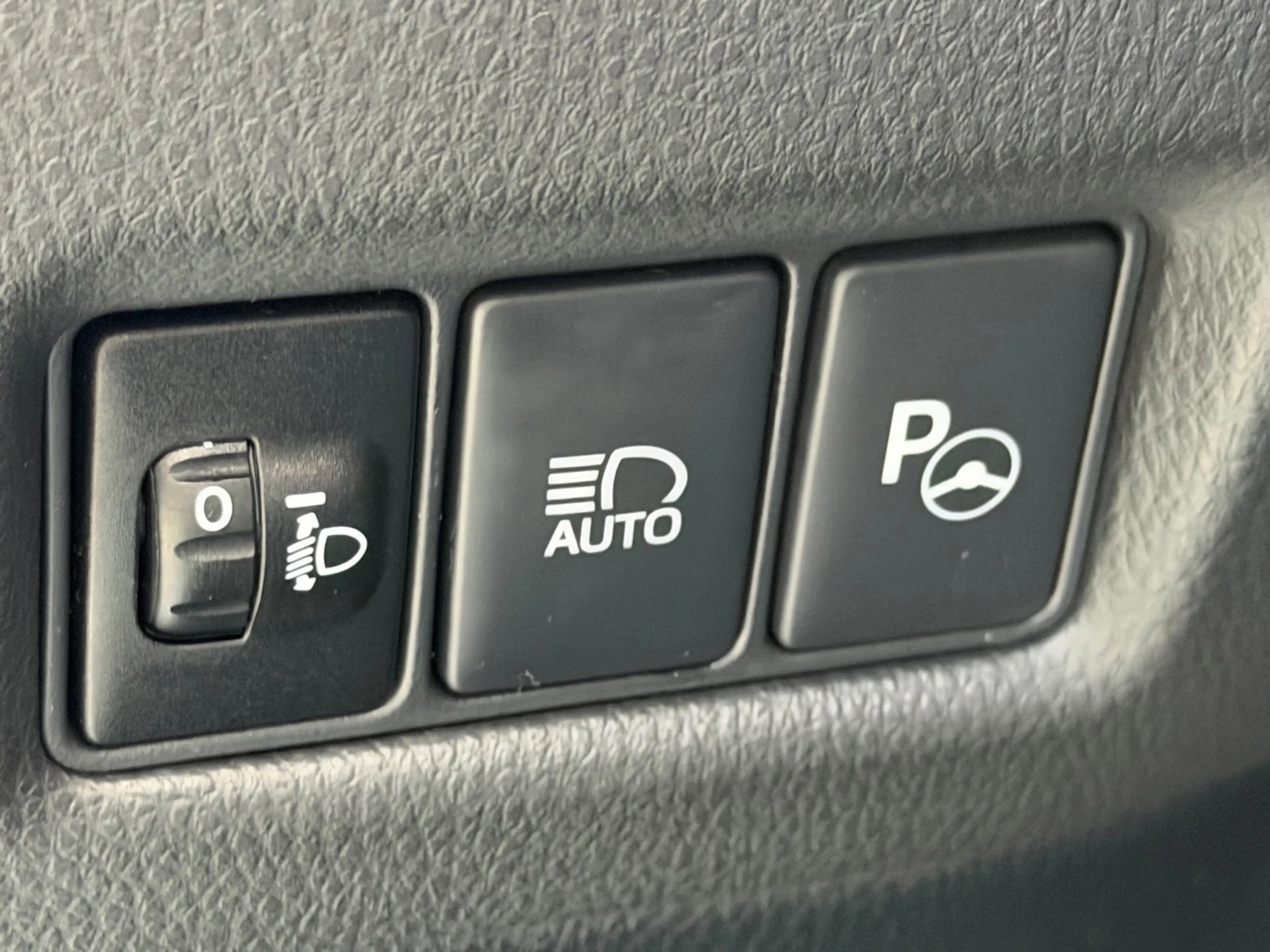 Toyota C-HR 1.8 Hybrid Style, NAP, Camera, JBL, KeyLess, Trekh — photo 36