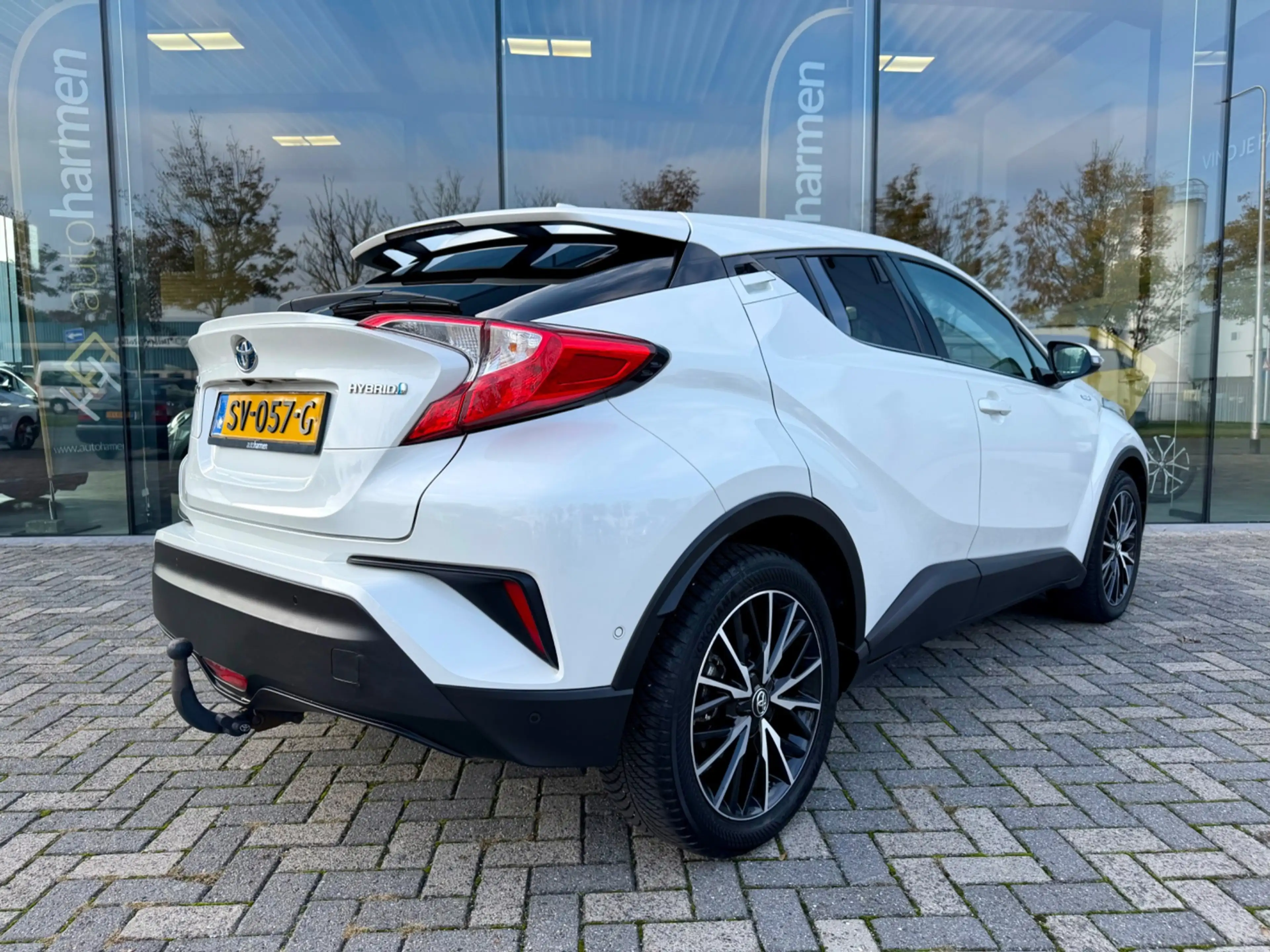 Toyota C-HR 1.8 Hybrid Style, NAP, Camera, JBL, KeyLess, Trekh — photo 2