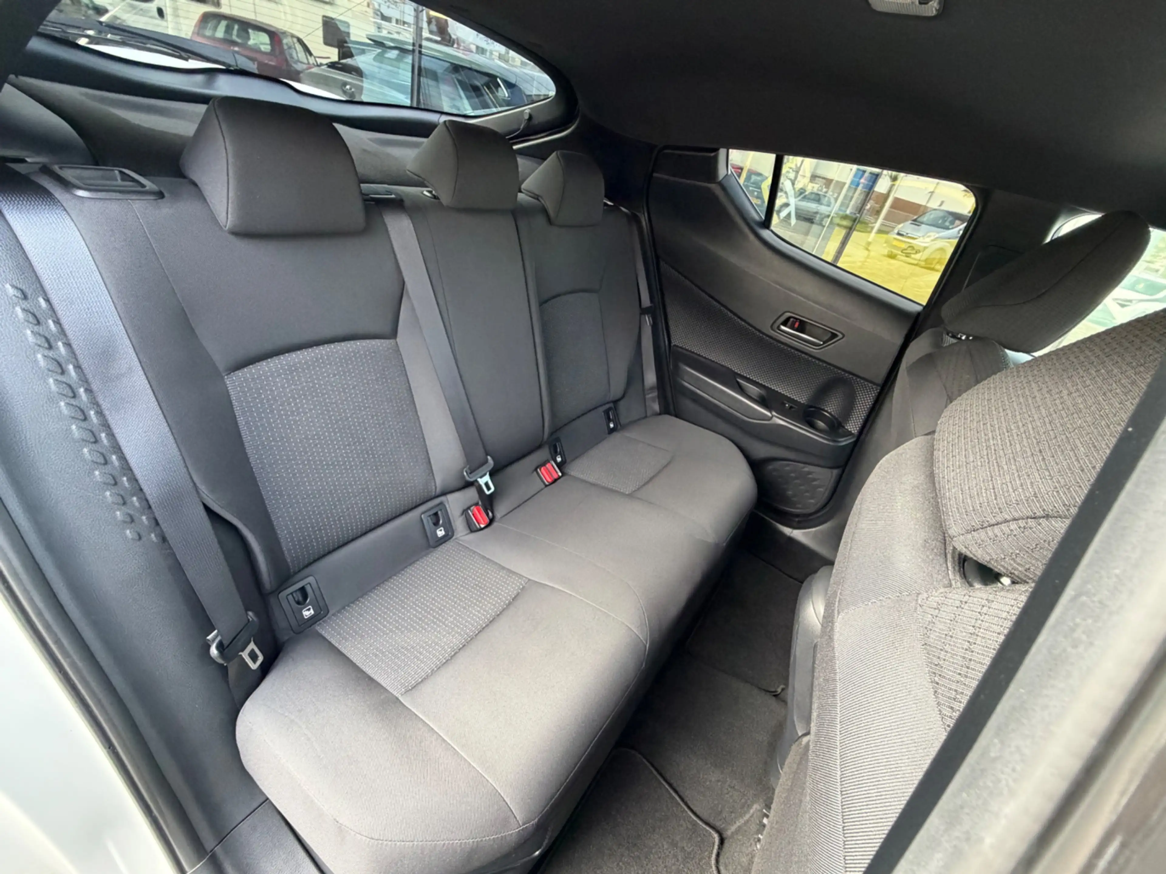 Toyota C-HR 1.8 Hybrid Style, NAP, Camera, JBL, KeyLess, Trekh — photo 5
