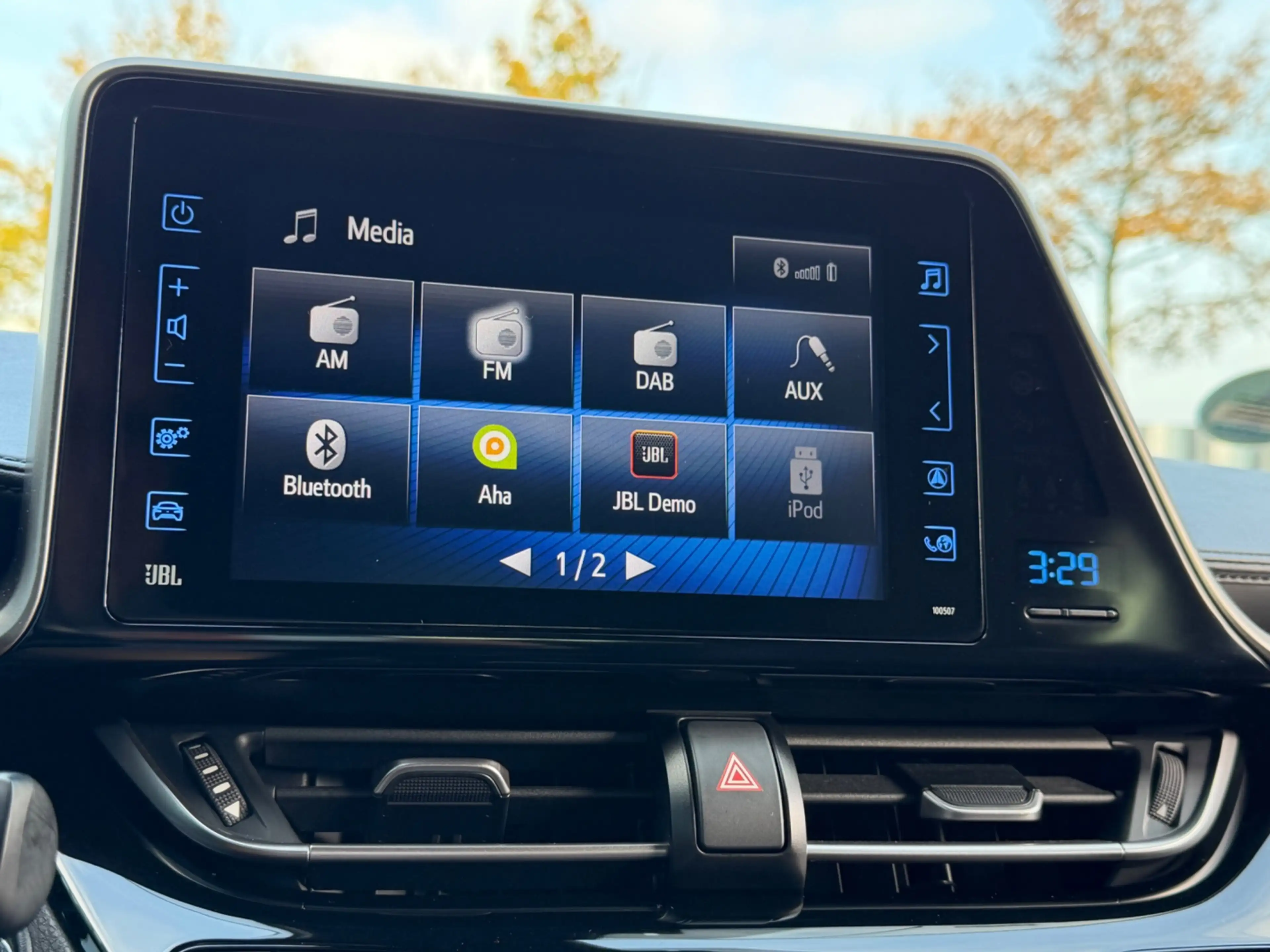 Toyota C-HR 1.8 Hybrid Style, NAP, Camera, JBL, KeyLess, Trekh — photo 34