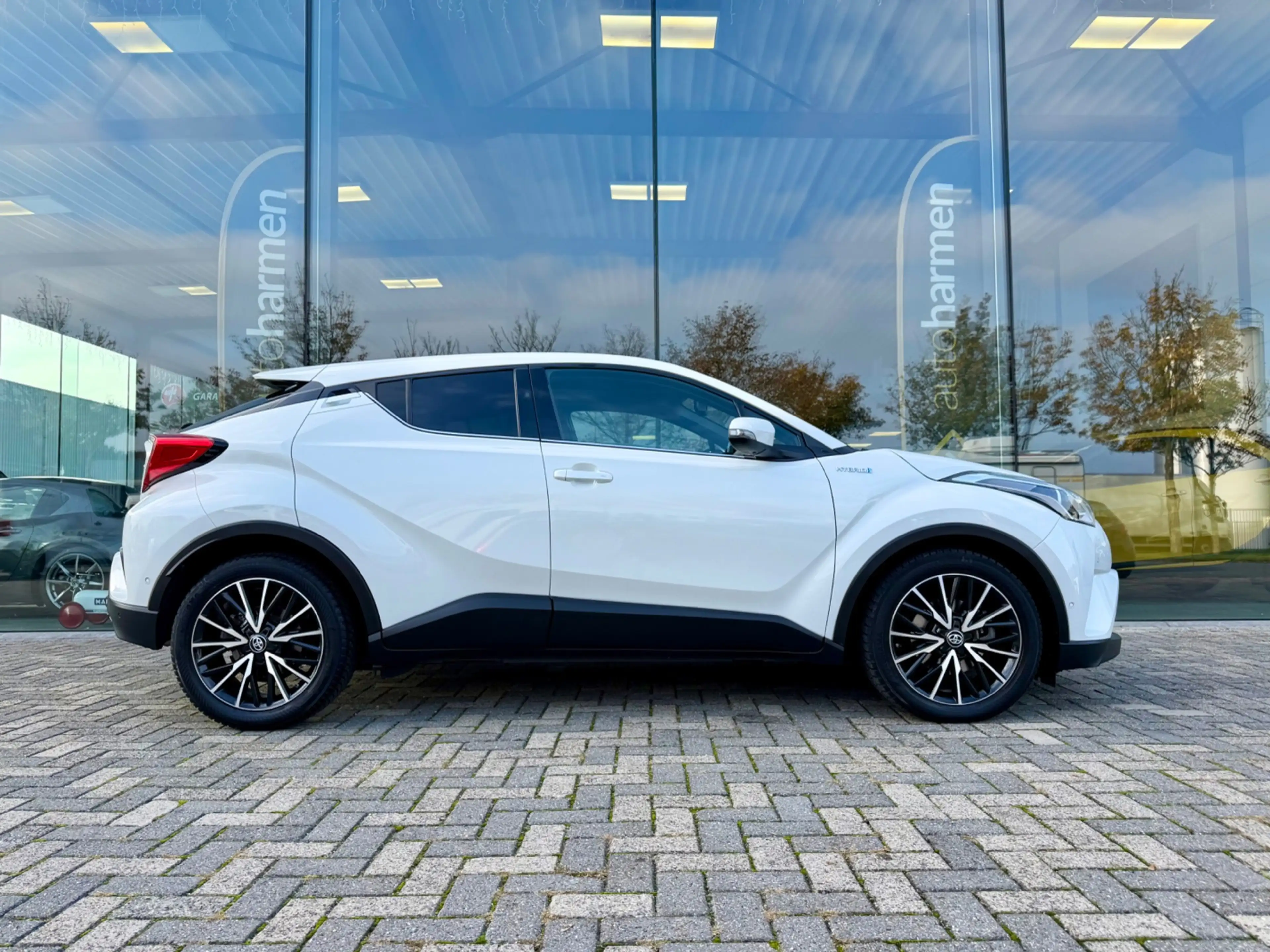 Toyota C-HR 1.8 Hybrid Style, NAP, Camera, JBL, KeyLess, Trekh — photo 7