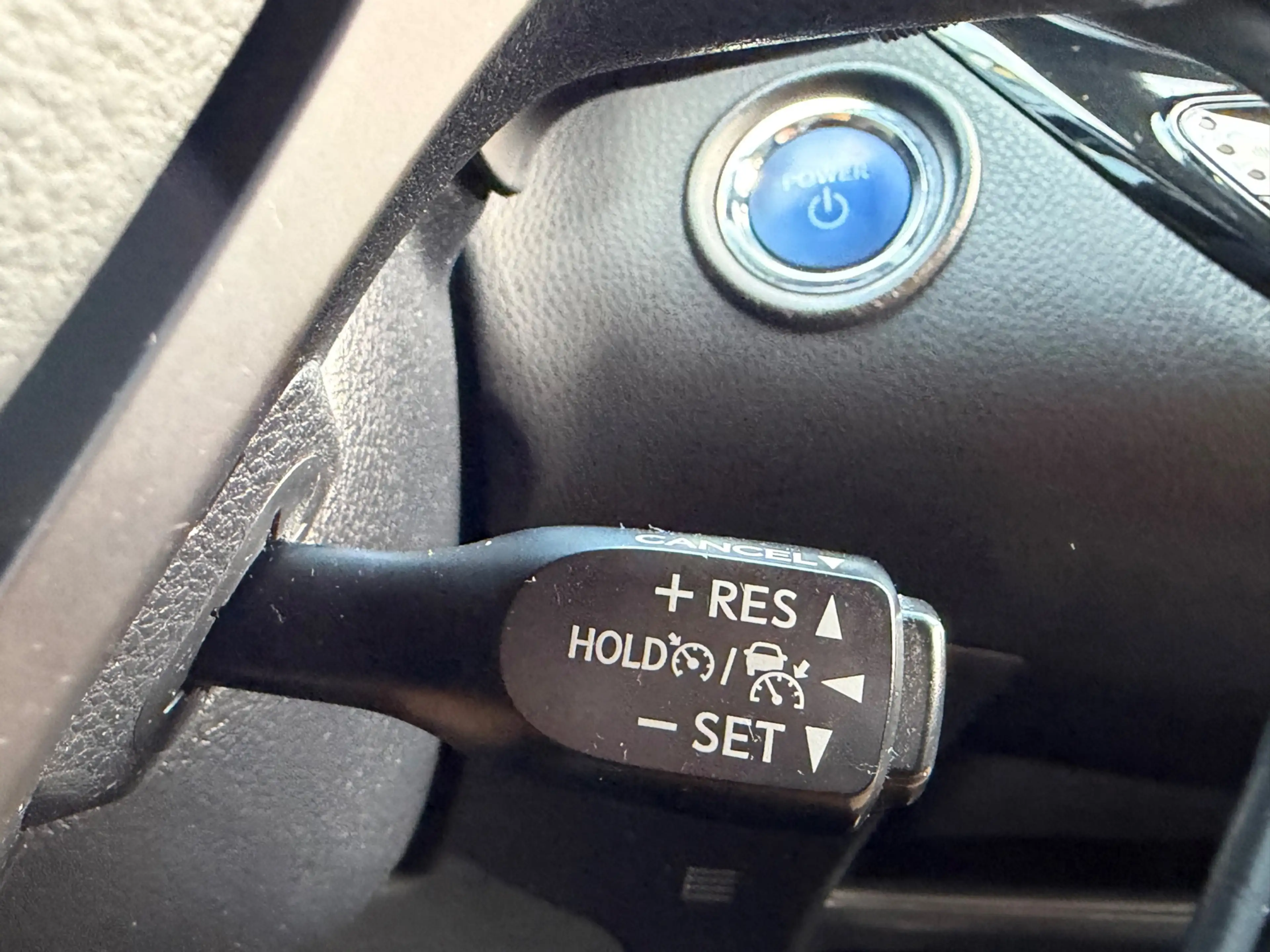 Toyota C-HR 1.8 Hybrid Style, NAP, Camera, JBL, KeyLess, Trekh — photo 39