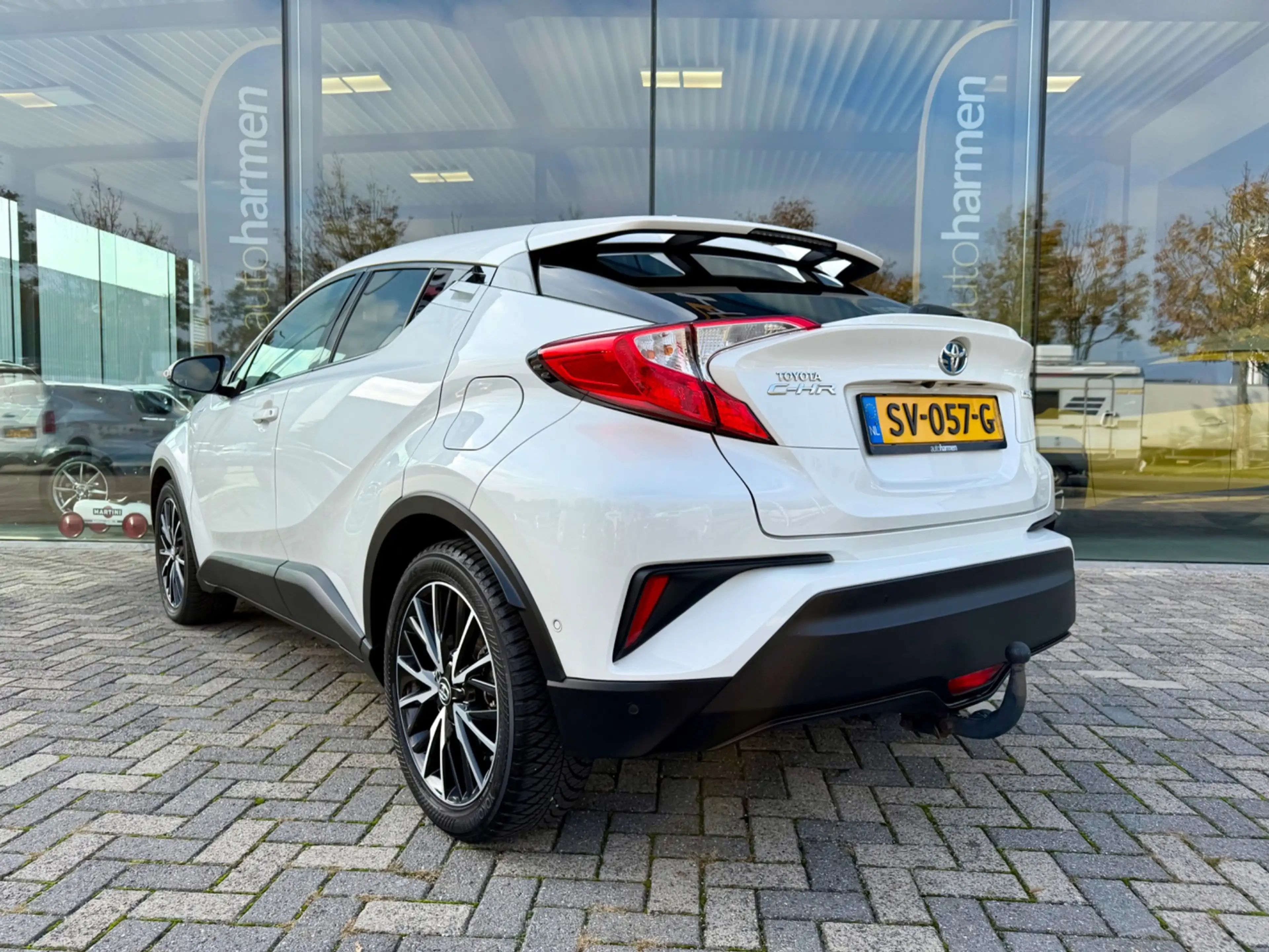Toyota C-HR 1.8 Hybrid Style, NAP, Camera, JBL, KeyLess, Trekh — photo 16