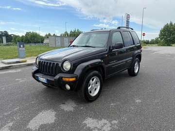 Cherokee III 2002 2.5 crd Sport