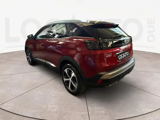 Peugeot 3008 view 5