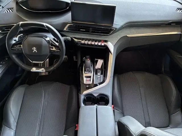 Peugeot 3008 view 6
