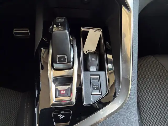 Peugeot 3008 view 12