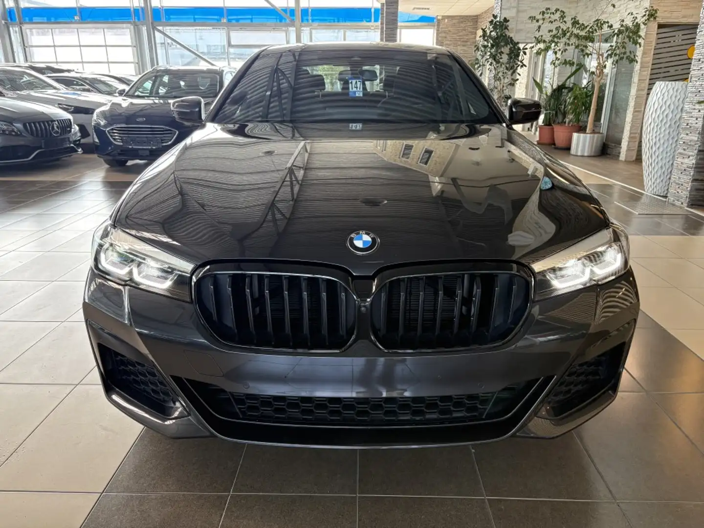 BMW 520 Mild-Hybrid*M Sport*Leder*360°Cam*Nav* LED Grau - 2