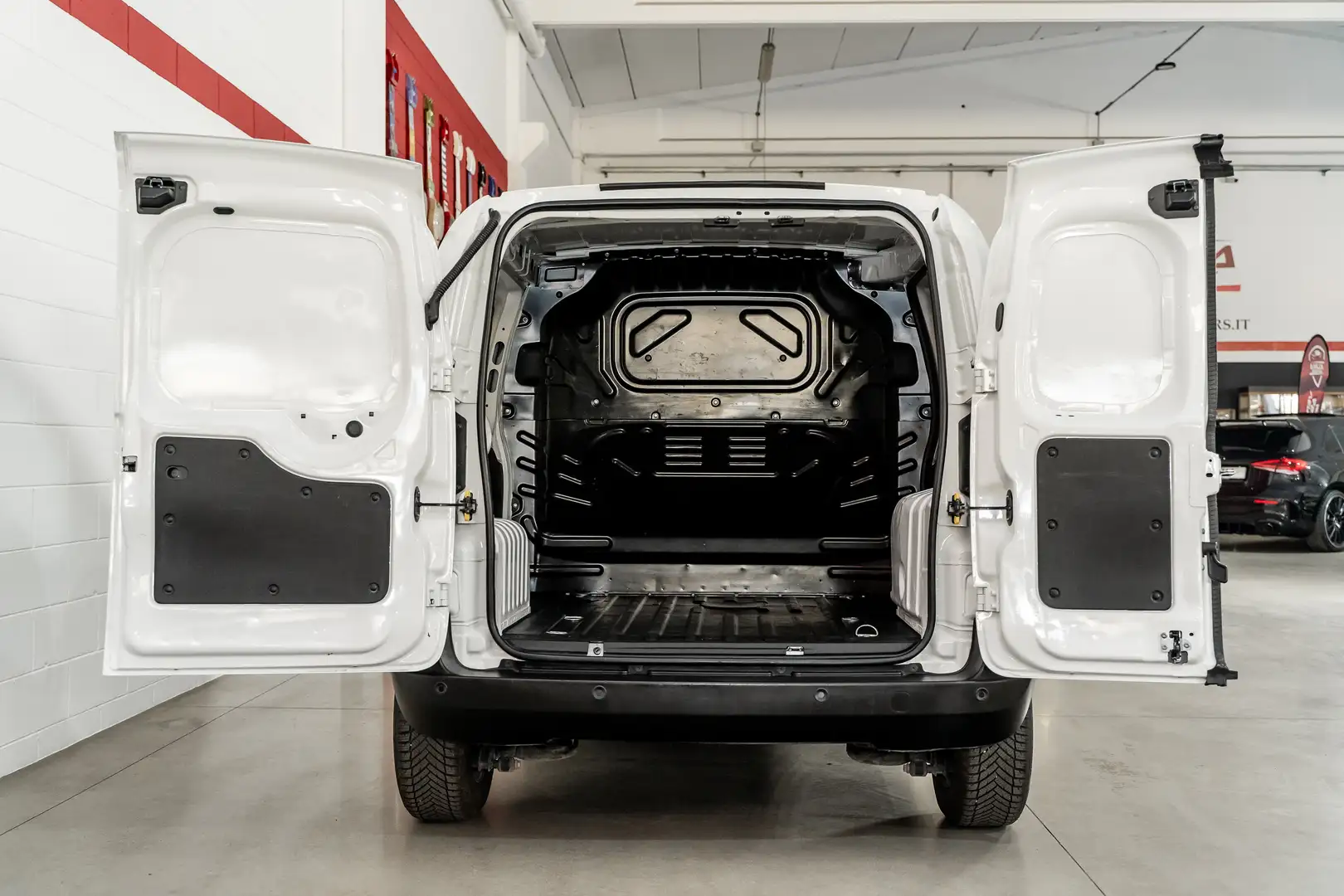 Fiat Fiorino 1.3 MJT 95cv Cargo SX Wit - 2