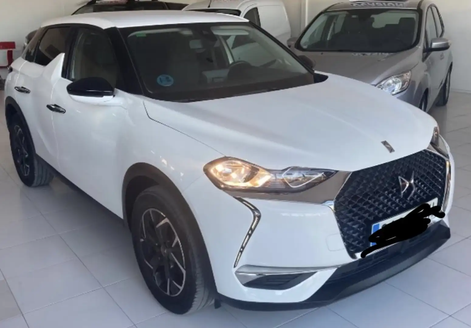DS Automobiles DS 3 Crossback DS 3 Crossback BlueHDi Be Chic 100 Be Chic Blanco - 2