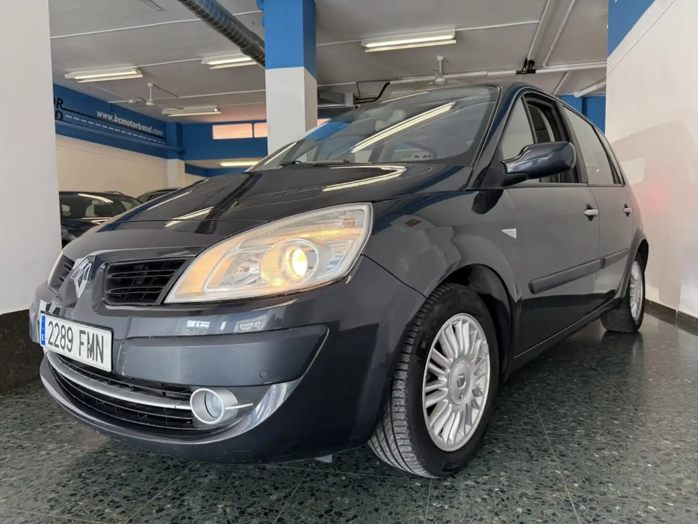 Renault Scenic 1.6 Privilege Gris - 1
