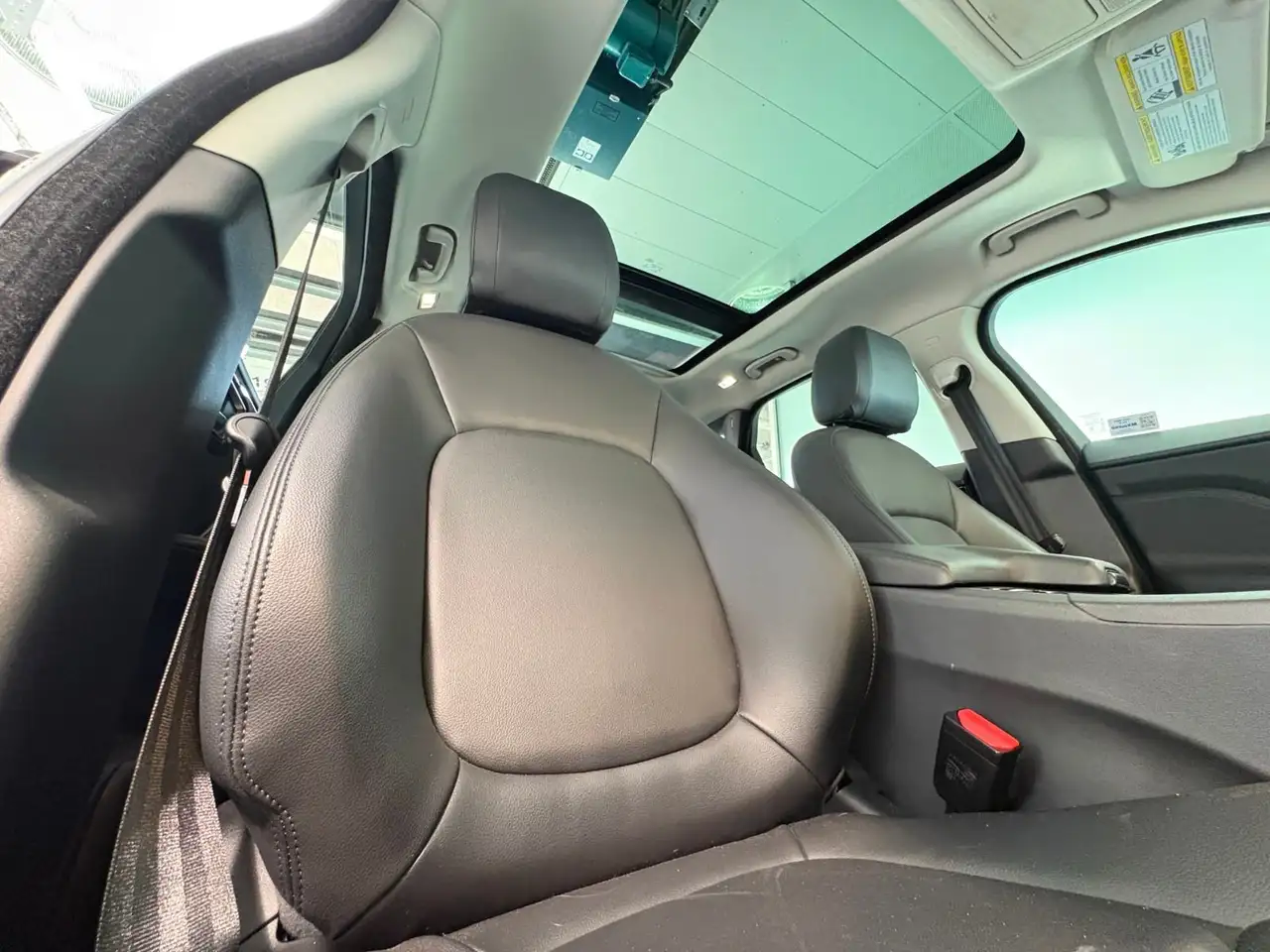 Jaguar F-Pace снимка Jaguar F-Pace