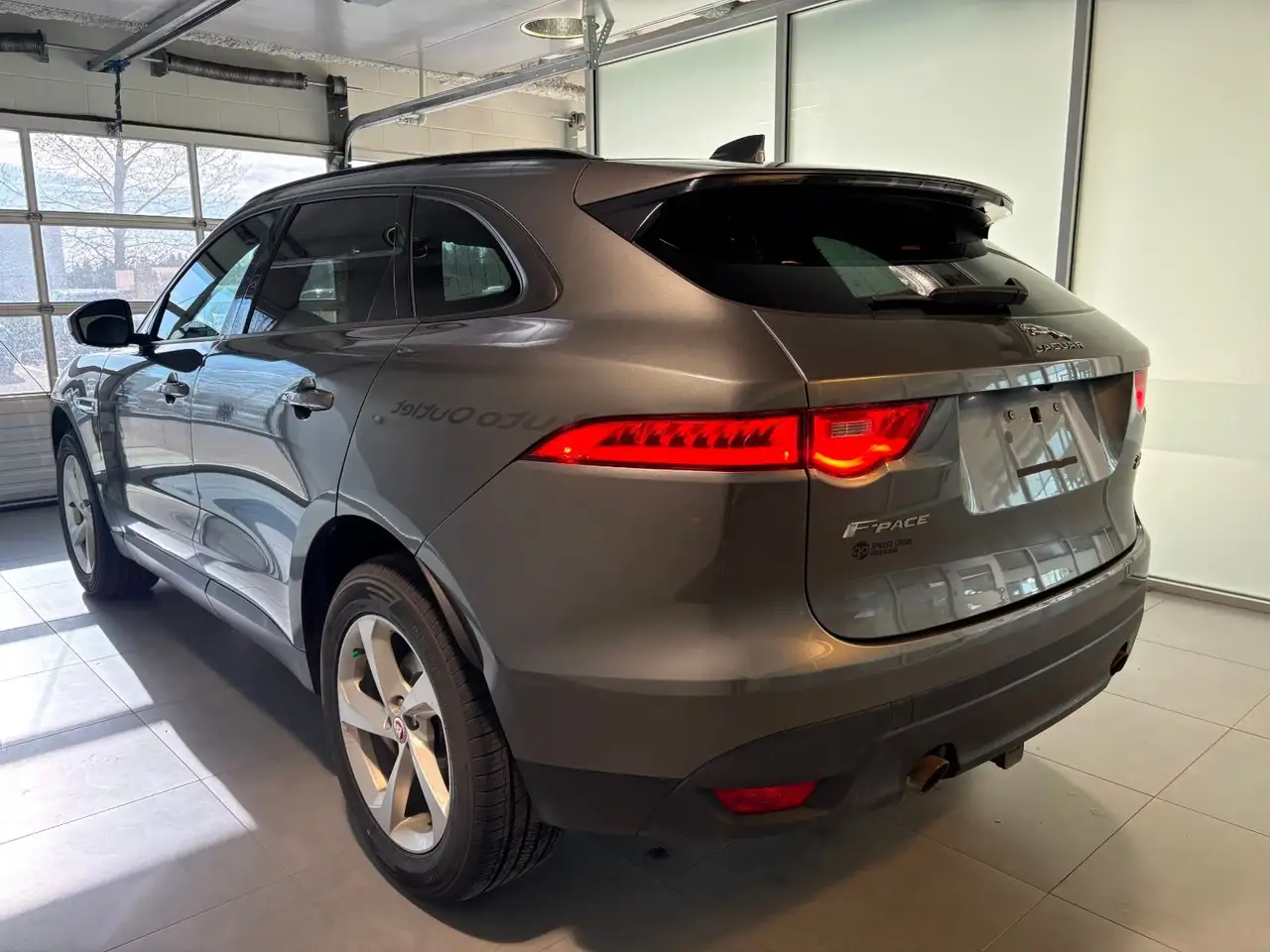 Jaguar F-Pace снимка Jaguar F-Pace