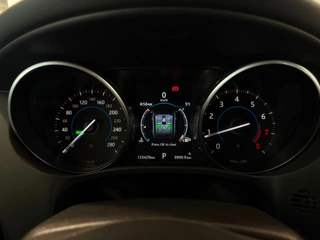 Jaguar F-Pace снимка Jaguar F-Pace