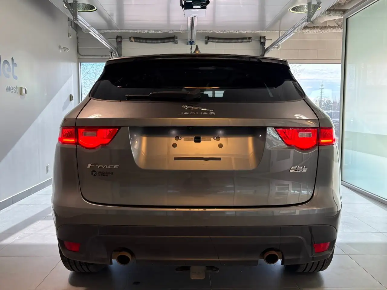 Jaguar F-Pace снимка Jaguar F-Pace