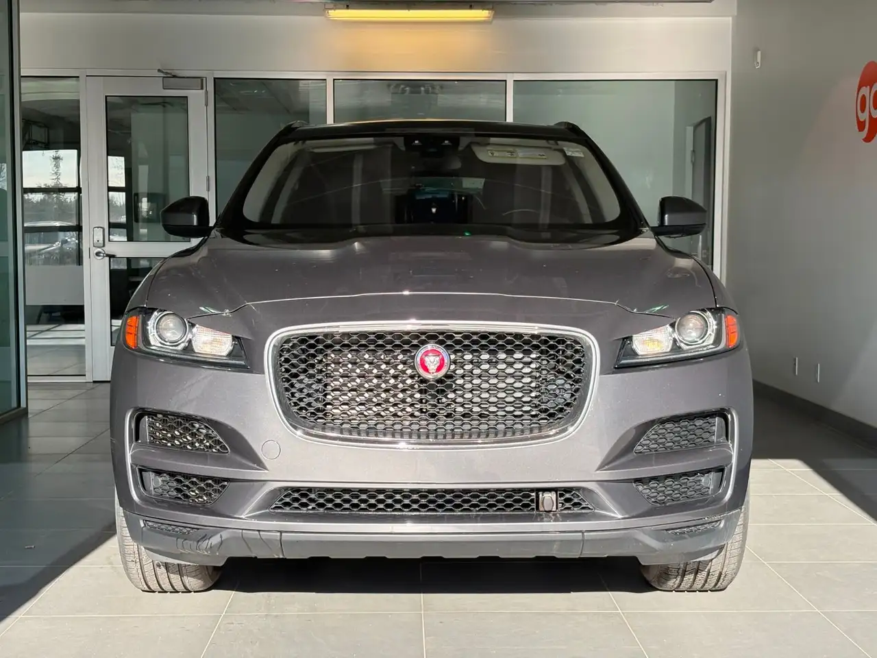 Jaguar F-Pace снимка Jaguar F-Pace