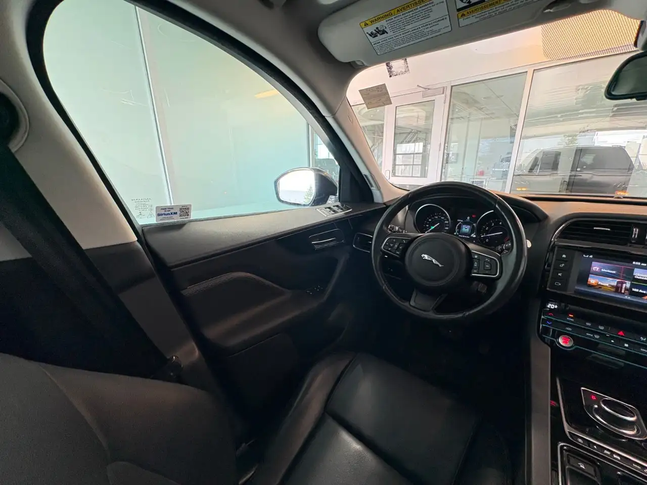 Jaguar F-Pace снимка Jaguar F-Pace