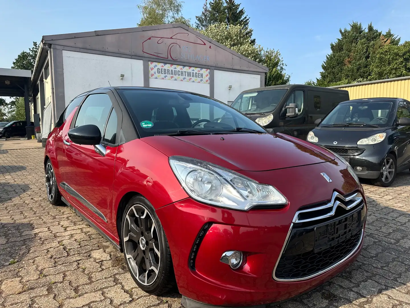 Citroen DS3 THP 150 SportChic Rood - 1