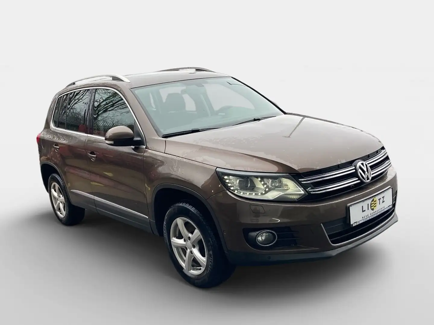 Volkswagen Tiguan 2,0 TDI Sky BMT DPF Braun - 2